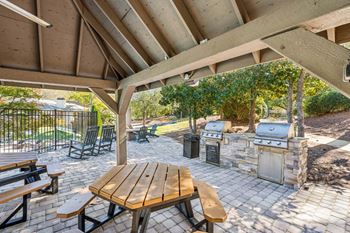 Picnic and bbq stations