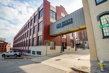 Richmond apartment for rent - The Locks building is located at 6 Byrne Street.