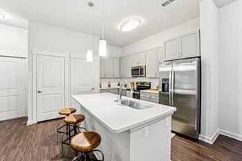 Gourmet kitchens with quartz counters