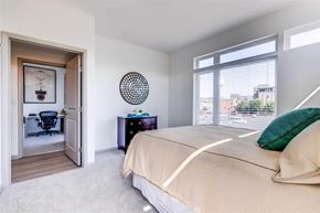 Richmond apartment for rent - Bedroom With Closet at East 51 At Rocketts Landing, Richmond