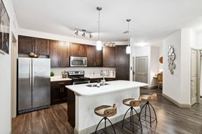 Jacksonville apartment for rent - Kitchen with Large White Island at The Loree, Jacksonville, FL, 32256