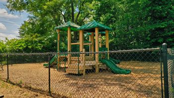 Gated tot lot