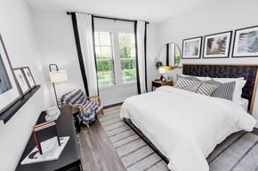Apopka apartment for rent - Cozy Bedroom at POINTE AT EAST SHORE APARTMENTS, Florida, 32703