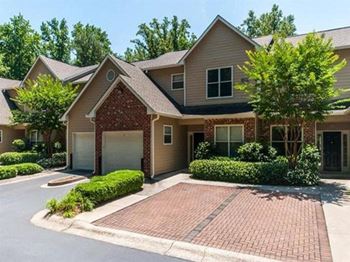 Attached garages (in select homes)*