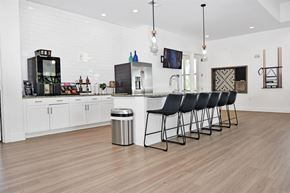 Myrtle Beach apartment for rent - Clubhouse Kitchen at GRANDVIEW AT CLEAR POND APARTMENTS, MYRTLE BEACH, 29579