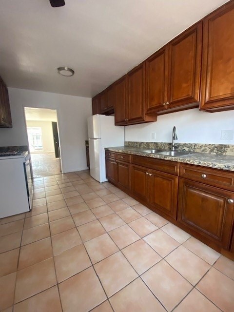 Floor plan for 2 beds, 1 bath, 980 sqft