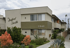 Los Angeles apartment for rent - A building with the number 2040 on it.