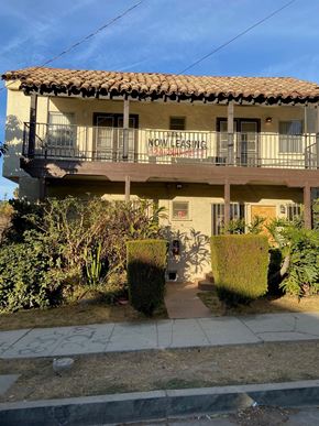 Los Angeles apartment for rent - A house with a balcony and a sign that says "NO LEASING".