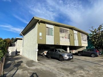 Los Angeles apartment for rent - 2823 S. Cloverdale Ave.