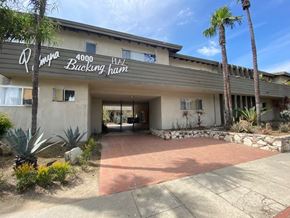 Los Angeles apartment for rent - The image shows the entrance to the Ramada Bucking Ham hotel.