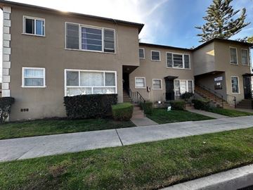 Los Angeles apartment for rent - Apartment building with a green lawn in front.