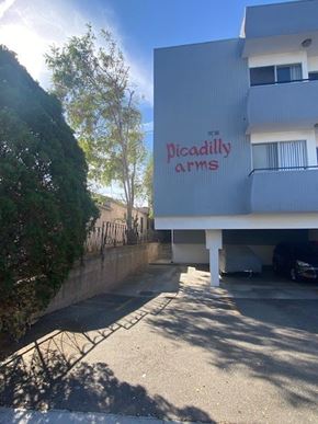 Los Angeles apartment for rent - A building with the words "Piccadilly Arms" written on it.