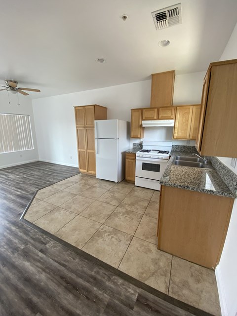 Floor plan for 1 bed, 1 bath, 980 sqft