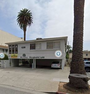 Santa Monica apartment for rent - A building with a sign that says Arisu Acupuncture.