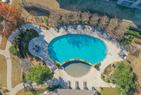 Balch Springs apartment for rent - Aerial view of resort style pool and hot tub at Stoneleigh on Cartwright Apartments, Texas, 75180