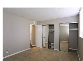 Claremont apartment for rent - Bedroom