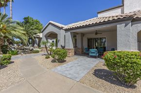 Phoenix apartment for rent - Entrance View at Boulders at Lookout Mountain Apartment Homes, Phoenix Arizona