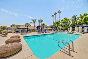 Riverside apartment for rent - Resort Style Pool and Sun Deck at The Hills at Quail Run in Riverside, California