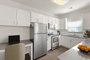 Carmel apartment for rent - Monterey Kitchen at The Retreat at Carmel, Carmel, IN, 46280