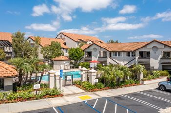 Leasing office and pool