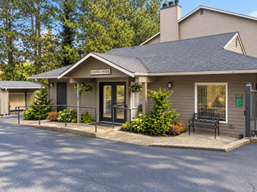 Kirkland apartment for rent - Cedar Heights Apartments