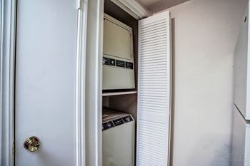 Washer/dryer at no additional cost