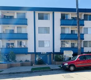 Los Angeles apartment for rent - Front of the Bldg