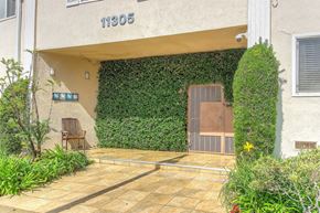 Los Angeles apartment for rent - A building with the number 11305 on it.