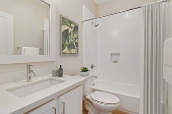 Updated kitchen & bath fixtures