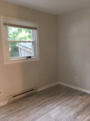 Hampton house for rent - 321 B N 1st Street