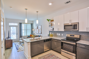 Charlotte apartment for rent - Model Kitchen at Link Apartments® Montford, Charlotte, 28209