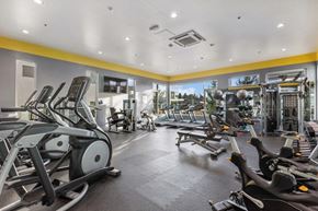 Sparks apartment for rent - Modern fitness center at Parq Crossing