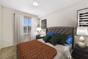 Portland apartment for rent - Bedroom at Maddox Apartments