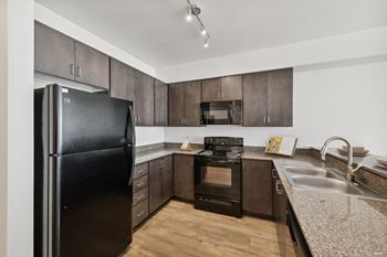 Polished granite kitchen countertops