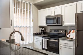 Chandler apartment for rent - Efficient Appliances In Kitchen at Biscayne Bay Apartments, Chandler, AZ