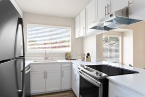 Stockton apartment for rent - Kitchen at Waterfield Square
