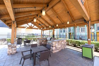 Bbq with courtyard