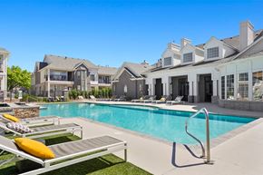 Centennial apartment for rent - Pool - The Soleil