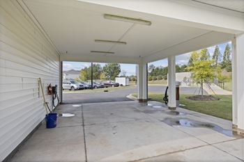 Car wash with free commercial vaccum