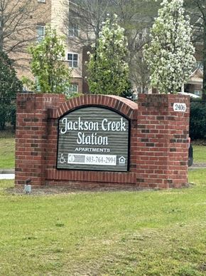 Columbia apartment for rent - Jackson Creek Station sign