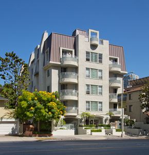 Los Angeles apartment for rent - Elevated view of the front exterior of an apartment building.