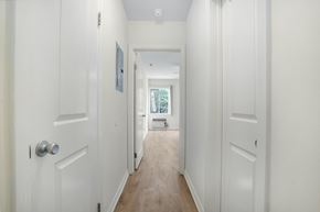 Los Angeles apartment for rent - Apartment hallway to bedroom and bathroom