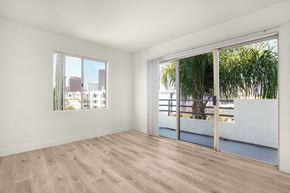 Los Angeles apartment for rent - Living Area With Balcony at Midvale Towers, California