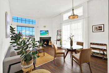 9 Foot ceilings & 14 foot ceilings on top floor