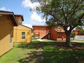 San Antonio apartment for rent - La Posada del Rey Exterior