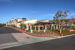 Yorba Linda apartment for rent - Oakcrest Height Entrance