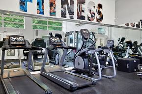 Redmond apartment for rent - A gym with treadmills and exercise bikes.
