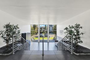 Los Angeles apartment for rent - Entrance And Hallway at Chateau La Fayette, Los Angeles
