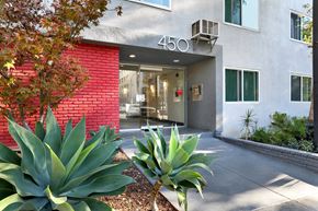 Los Angeles apartment for rent - Entrance at La Fayette Marquis, Los Angeles