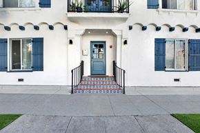 Los Angeles apartment for rent - Building Entrance at Barton Apartments, Los Angeles, CA 90038